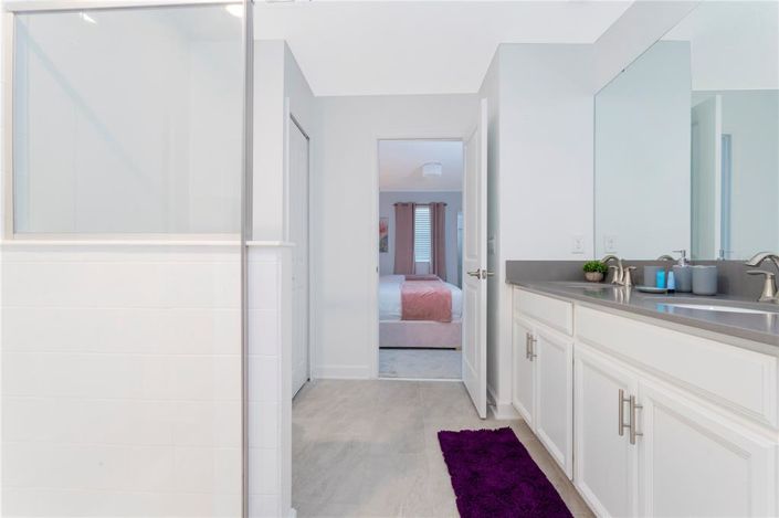 Image No.53-8 Bed Property for sale