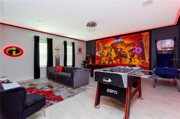 Image No.9-8 Bed House for sale