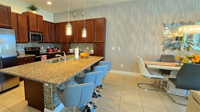 Image No.7-4 Bed Townhouse for sale