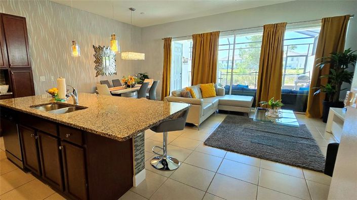 Image No.9-4 Bed Townhouse for sale