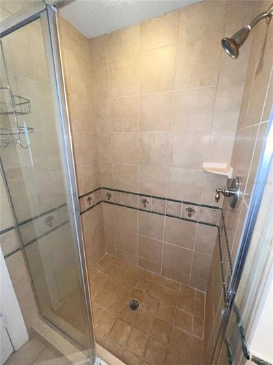 Image No.18-3 Bed Apartment for sale