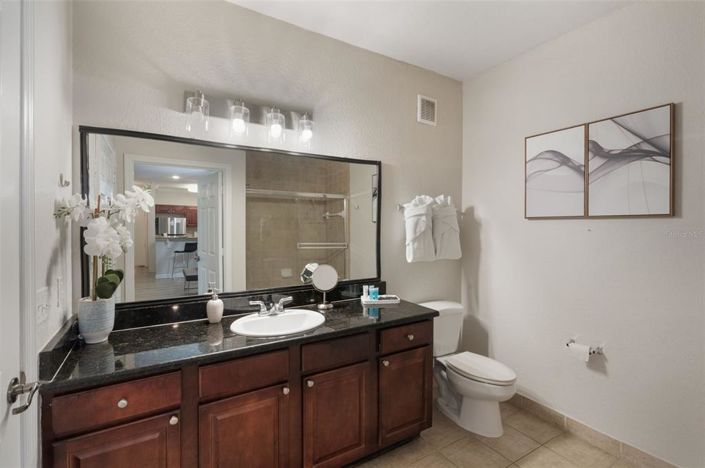 Image No.17-2 Bed Property for sale