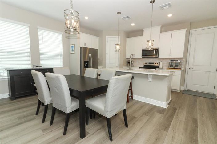 Image No.10-3 Bed House for sale