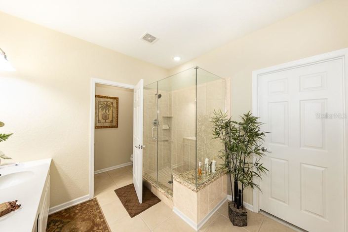 Image No.25-3 Bed Apartment for sale