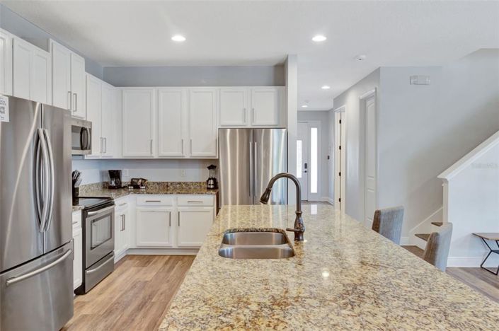 Image No.10-10 Bed House for sale