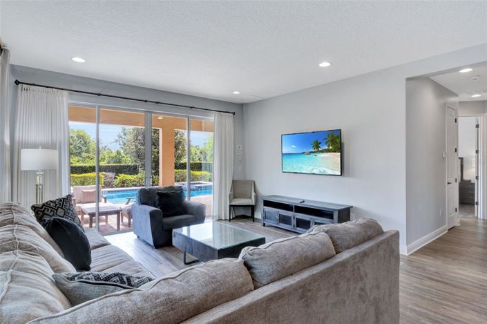 Image No.15-10 Bed House for sale