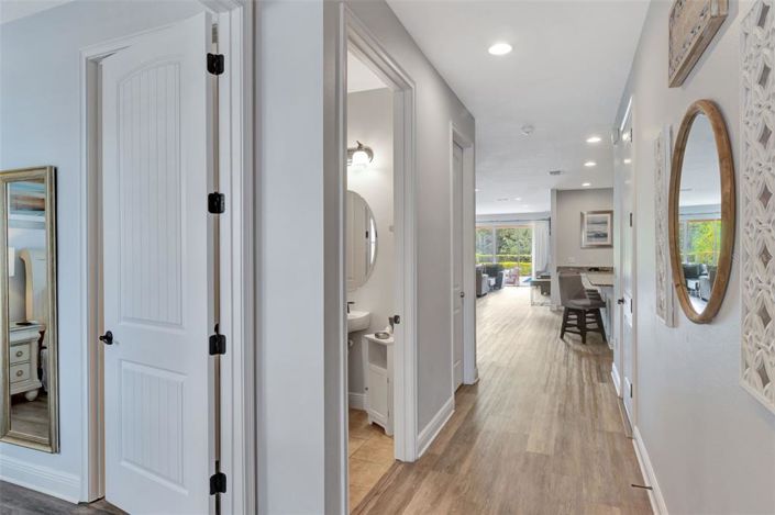 Image No.4-10 Bed House for sale