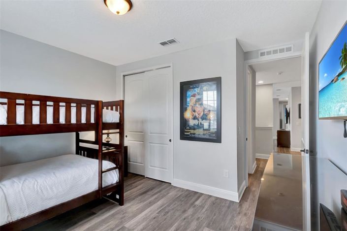 Image No.58-10 Bed House for sale