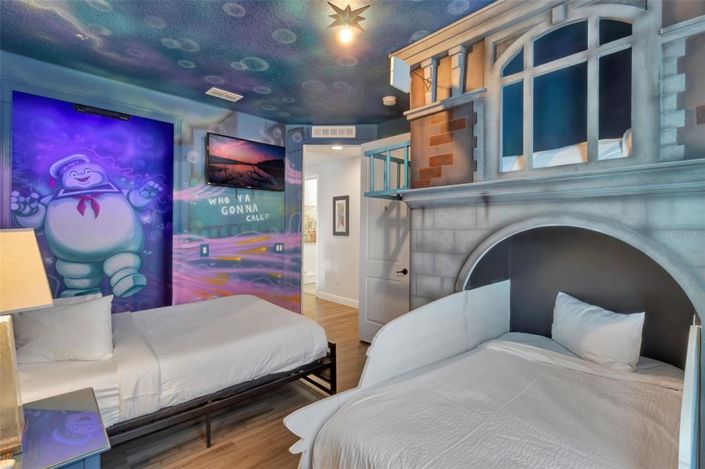 Image No.13-11 Bed House for sale