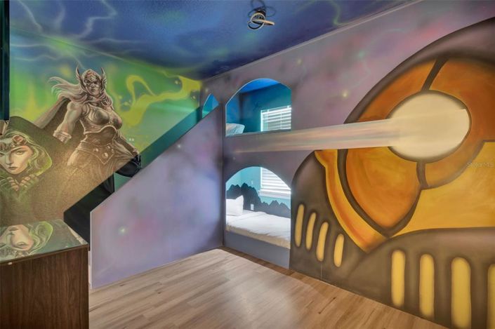 Image No.17-11 Bed House for sale