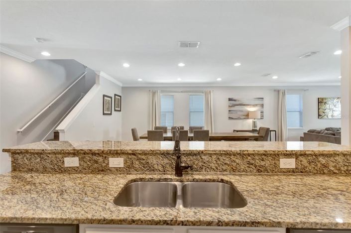 Image No.37-11 Bed House for sale