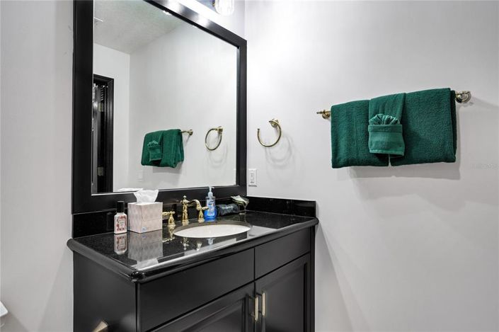 Image No.24-3 Bed Apartment for sale