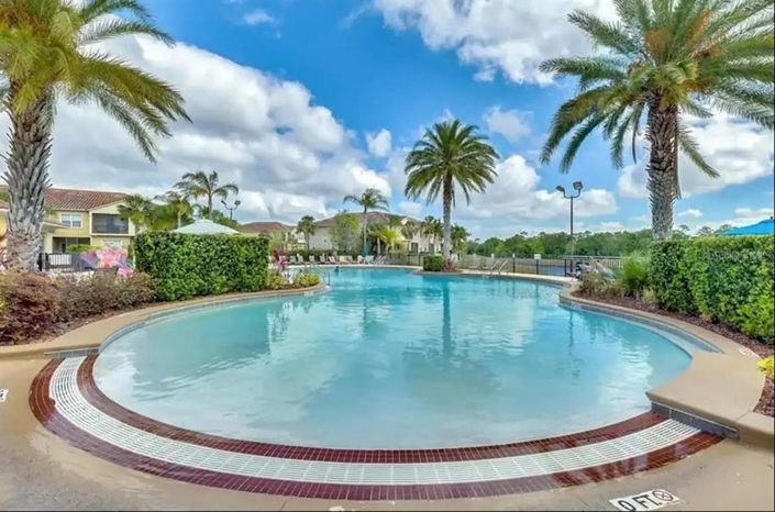 Image No.19-3 Bed Townhouse for sale