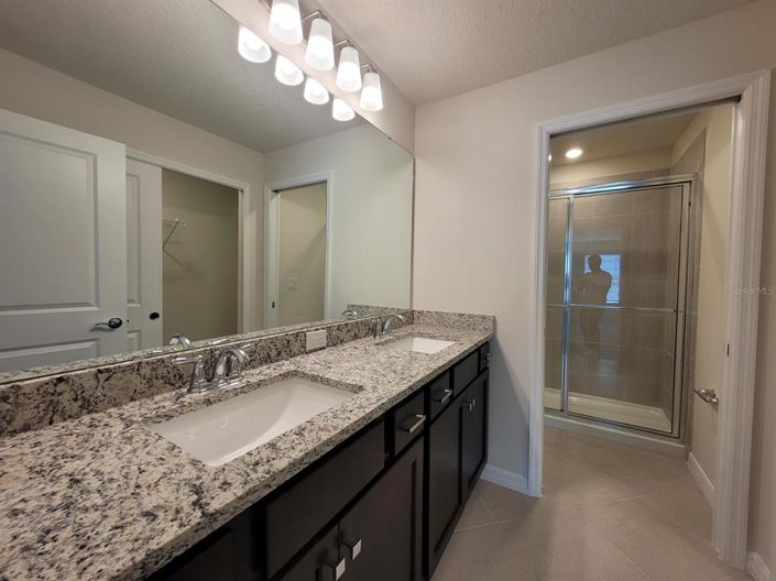 Image No.8-Maison de ville de 5 chambres à vendre à Saint John