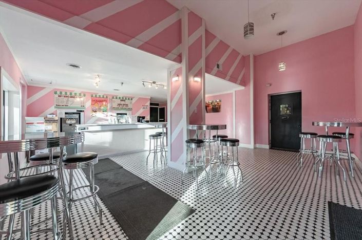 Image No.32-Propriété de 4 chambres à vendre à Davenport