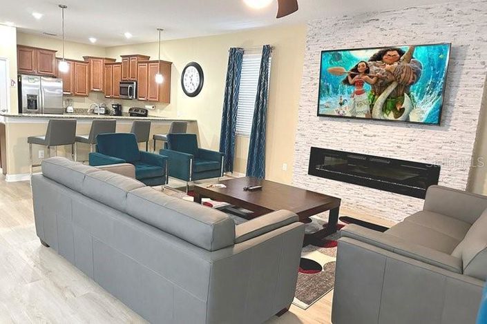 Image No.19-9 Bed Property for sale