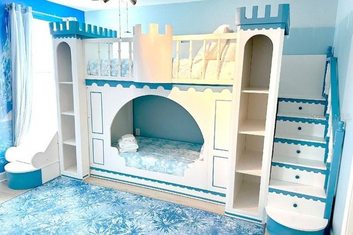 Image No.29-9 Bed Property for sale