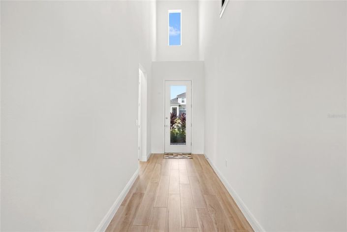 Image No.2-5 Bed House for sale