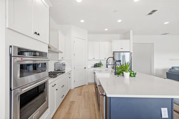 Image No.5-5 Bed House for sale