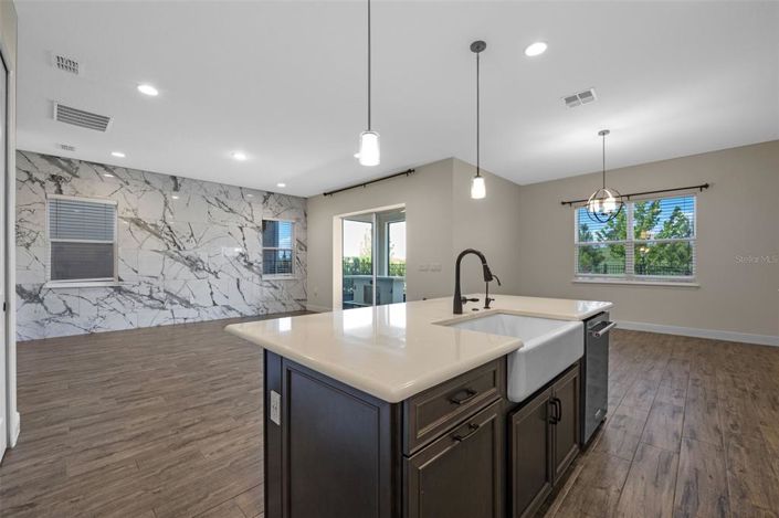 Image No.12-4 Bed House for sale