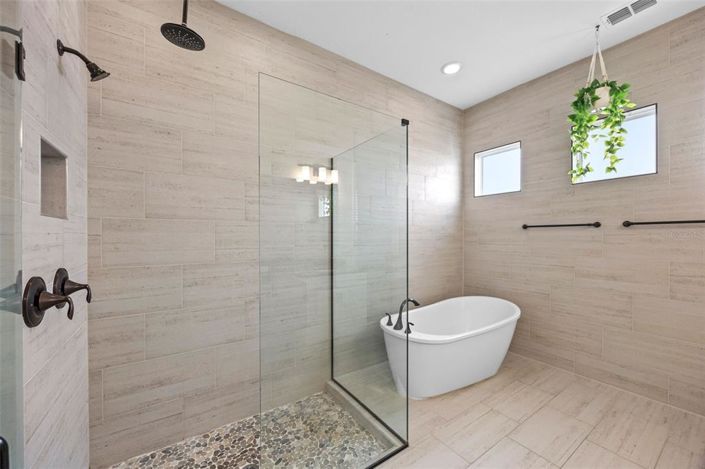 Image No.21-4 Bed House for sale