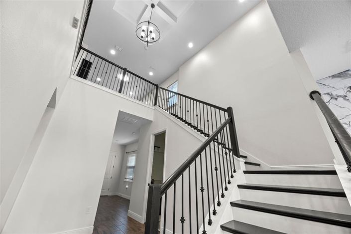 Image No.26-4 Bed House for sale