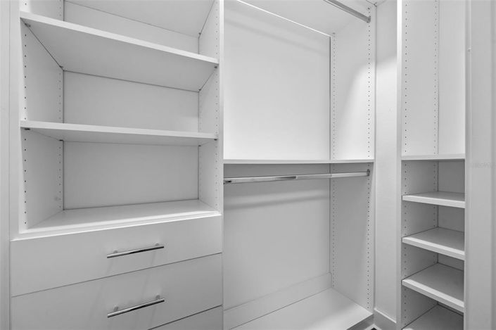 Image No.32-4 Bed House for sale