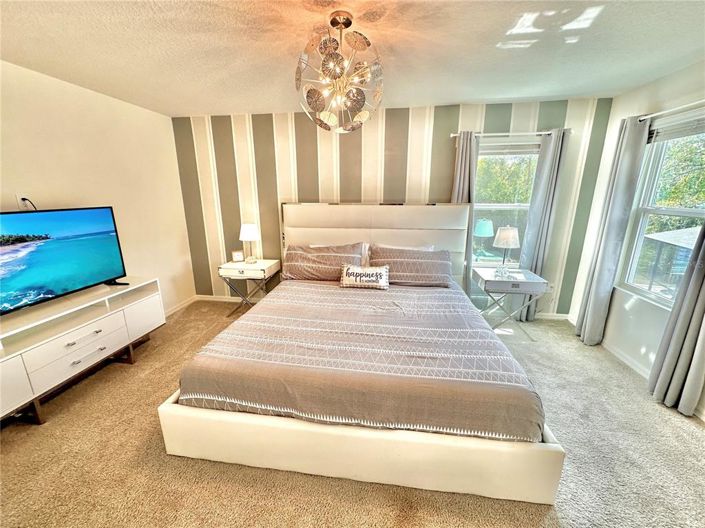 Image No.43-5 Bed House for sale