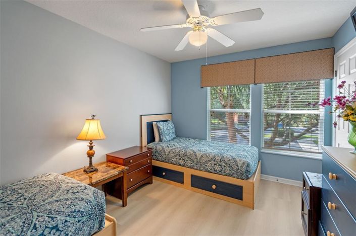 Image No.18-4 Bed Townhouse for sale