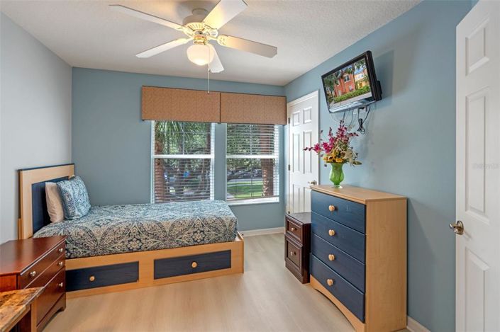 Image No.19-4 Bed Townhouse for sale