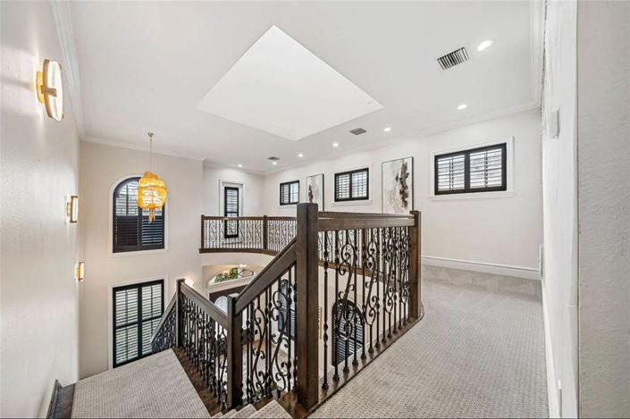 Image No.22-5 Bed House for sale