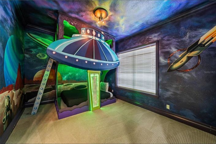 Image No.5-5 Bed House for sale