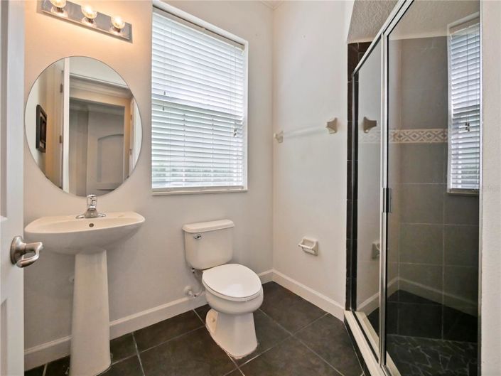 Image No.19-4 Bed House for sale