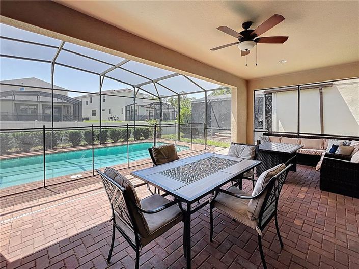 Image No.42-8 Bed House for sale