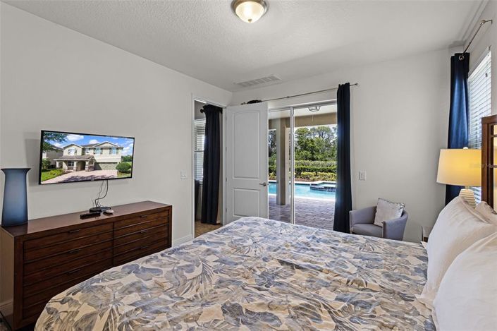 Image No.20-8 Bed House for sale