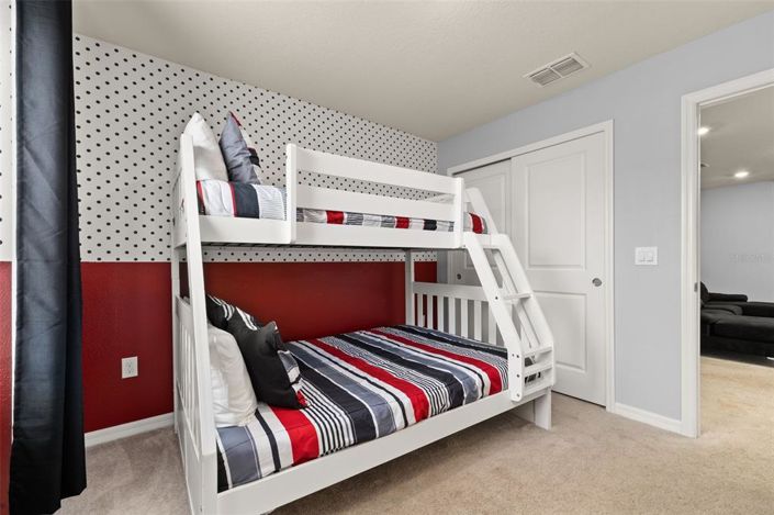 Image No.24-5 Bed Townhouse for sale