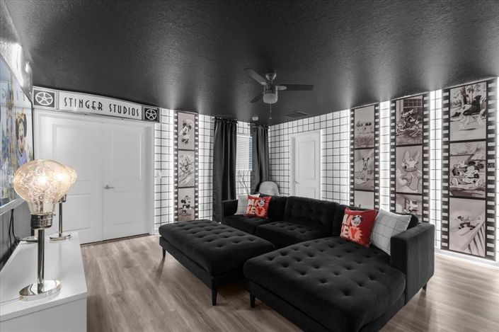 Image No.31-8 Bed Property for sale