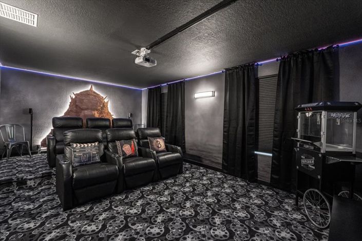 Image No.37-8 Bed Property for sale