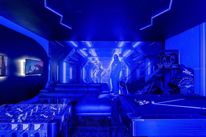 Image No.43-8 Bed Property for sale