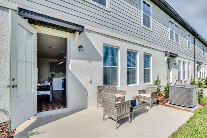 Image No.26-3 Bed Townhouse for sale