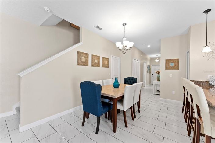 Image No.10-5 Bed Townhouse for sale