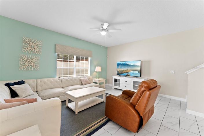 Image No.12-5 Bed Townhouse for sale