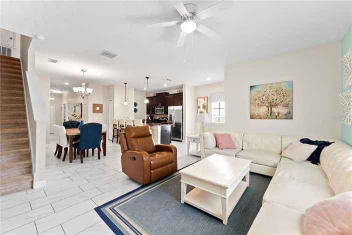 Image No.14-5 Bed Townhouse for sale