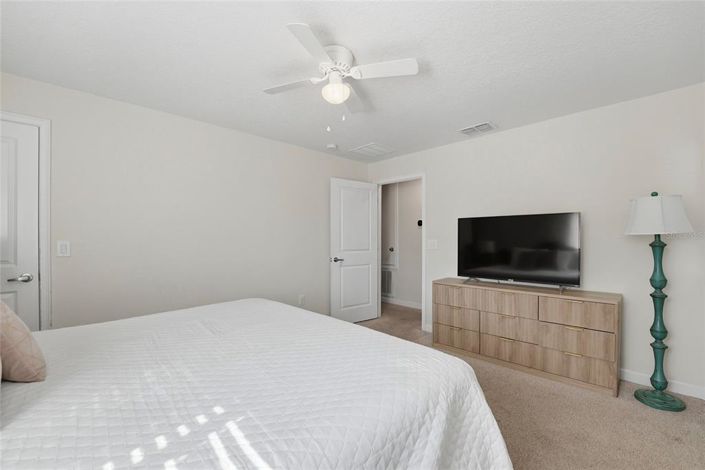 Image No.24-5 Bed Townhouse for sale