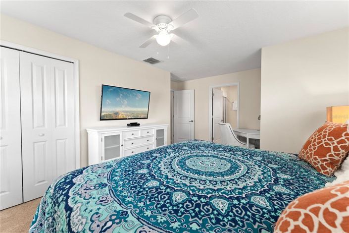 Image No.26-5 Bed Townhouse for sale