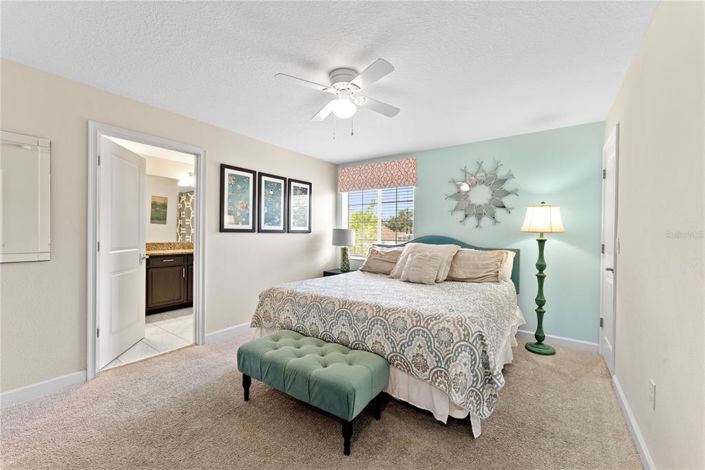 Image No.32-5 Bed Townhouse for sale