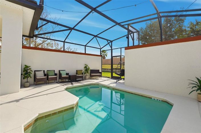 Image No.34-5 Bed Townhouse for sale