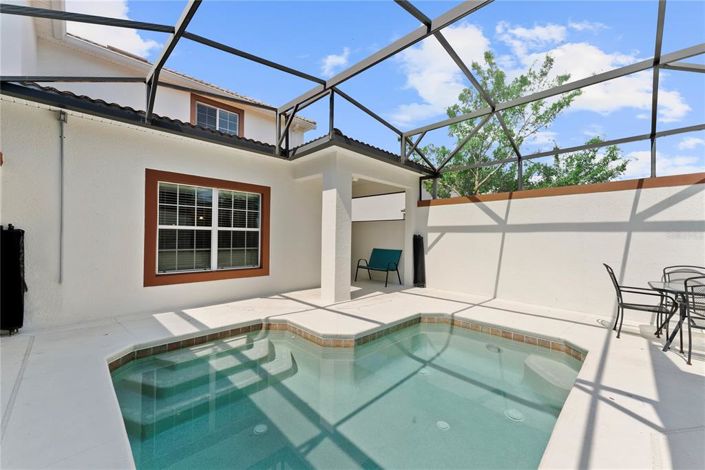 Image No.37-5 Bed Townhouse for sale