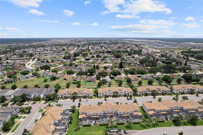 Image No.41-5 Bed Townhouse for sale