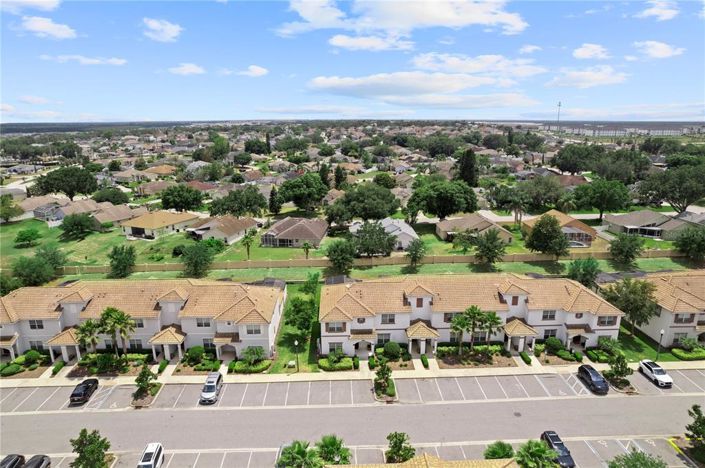 Image No.41-5 Bed Townhouse for sale